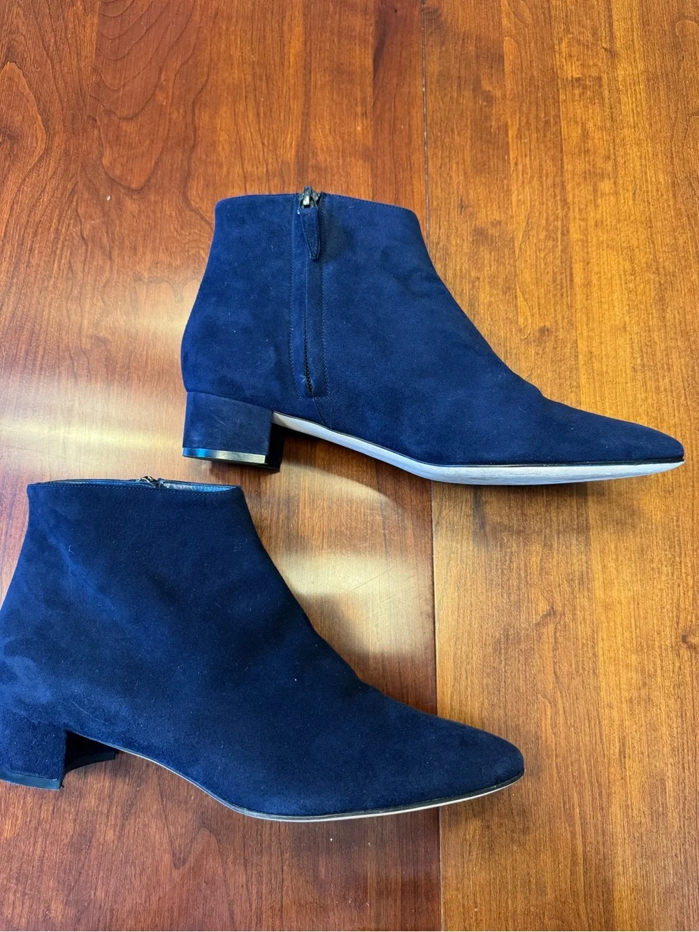 MANOLO BLAHNIK Women's Navy Suede Ankle Boots - Classic Pointed Toe